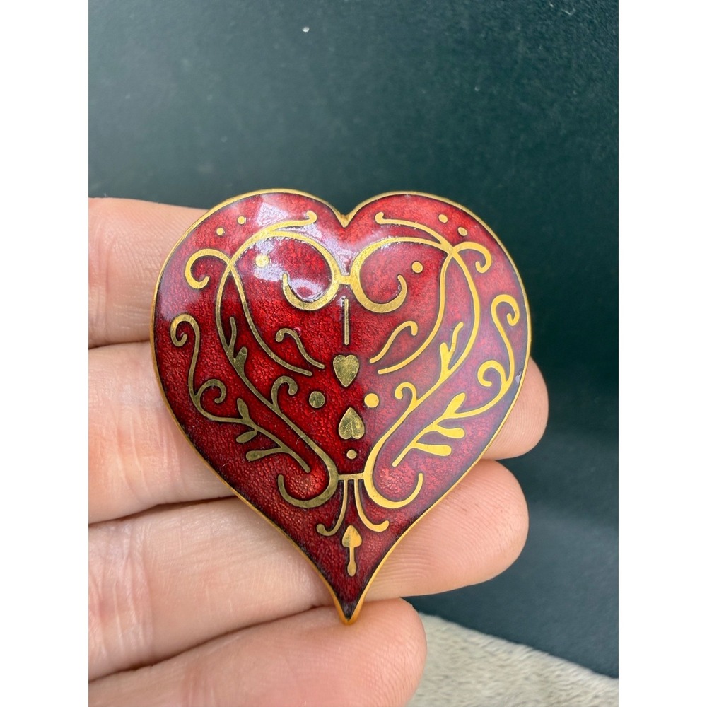 Vintage MMA Brooch Enamel Heart Red - Picture 2 of 8